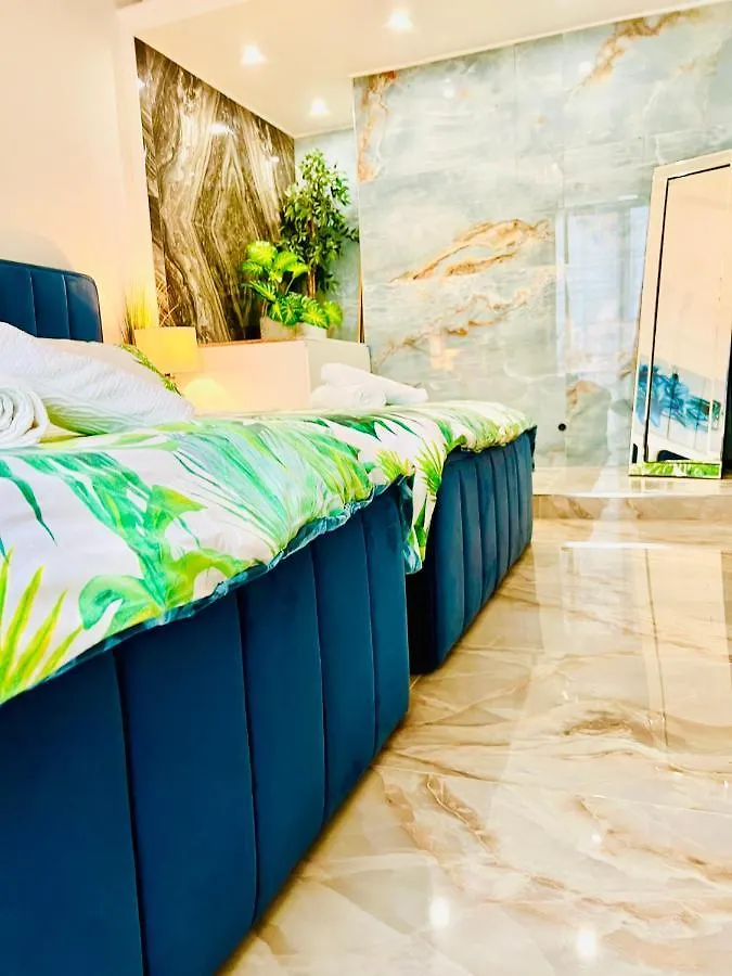 Endless Stunning Mediterranean Sea Views Promenade Des Anglais Nice